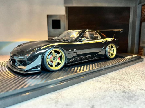 Ignition Model: IG2046 1:18 FEED RX-7 (FD3S) Black [Width 10 Length 25 Height 7 cms]