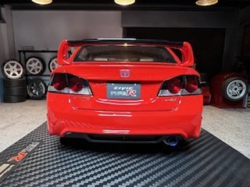 Ignition [IG2828] 1:18 Honda Civic (FD2) Type R Red carbon bonnet [Width 10 Length 27 Height 7 cms] 6