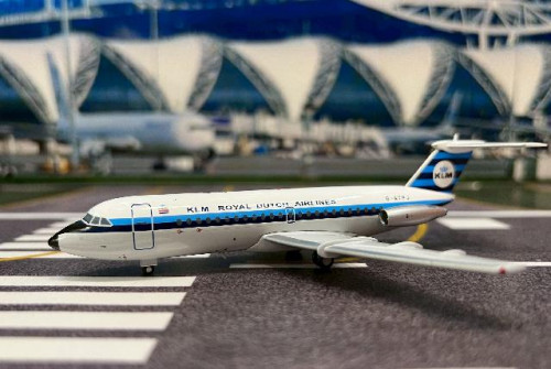 Inflight 1:200 KLM BAC 111-301AG G-ATPJ IF111KL1025 [Width 13 Length 14 Height 3.5 cm] 1