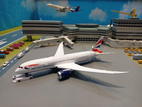 GJ2107F 1:400 British 787-8 G-ZBJG FD [Width 15 Length 14 Height 4.5 cms]