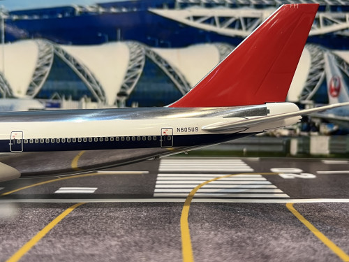 B Model 1:200 Northwest Orient B747-151 N605US B741605P [Width 30 Length 35 Height 10 cm] 6