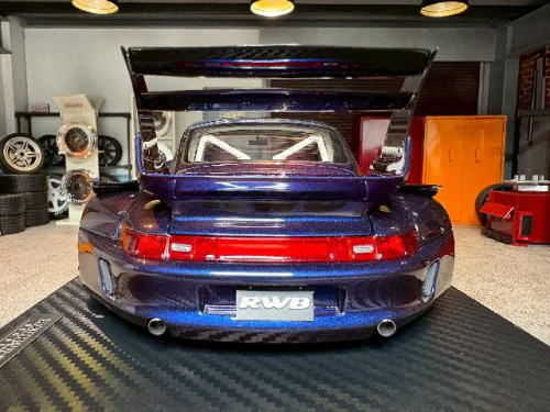 Ignition 1:18 RWB 993 Purple Metallic IG3739 [Width 10 Length 24 Height 7 cms] 7