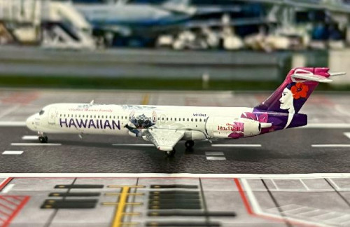 Phoenix 1:400 Hawaiian 717 N488HA [Lilo & Stitch] P4666 [Width 7 Length 9.5 Height 2 cm] 3