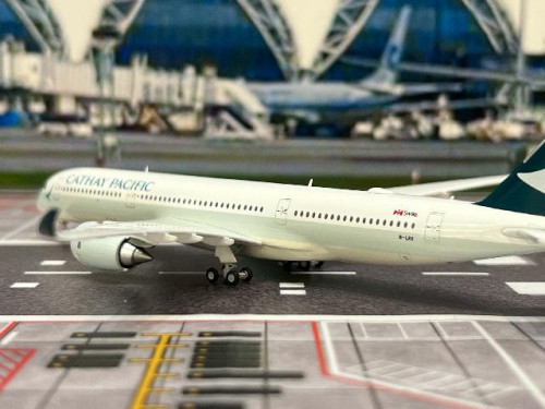 JCWings 1:400 Cathay Pacific A350-900XWB B-LRX SA4047 [Width 16 Length 16.5 Height 4 cm] 8