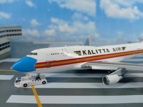 GJ1999F1:400 Kalitta Air B747-400BCF N744CK FD (mask) [Width 16 Length 16.5 Height 5 cms.] 2