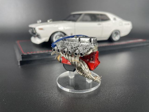 IG2403 1:18 Nissan Laurel 2000SGX (C130)White With Engine [Width 10 Length 25 Height 7 cms] 7