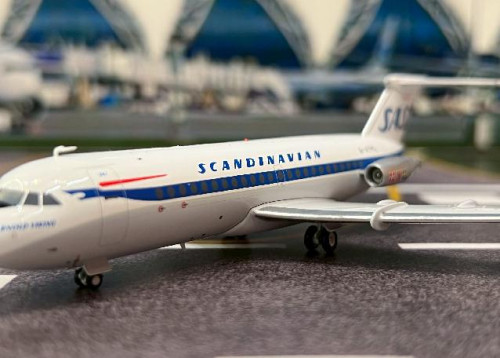 Inflight 1:200 SAS BAC 111-301AG G-ATPL IF111SK1125 [Width 13 Length 14 Height 3.5 cm] 7