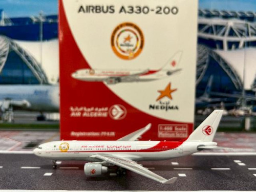 Phoenix 1:400 Air Algerie A330-200 7T-VJX PH1973 [Width 15 Length 14.5 Height 4 cms]
