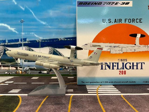 Inflight 1:200 USAF Boeing E-3B Sentry (707-300) 76-1605 IFE3USAF605 [Width 22 Length 23 Height 7cm]