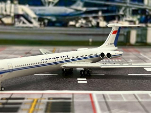 Phoenix 1:400 Aeroflot IL-62 CCCP-86675 PH12005 [Width 11 Length 13.5 Height 3 cm] 5