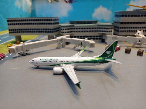 Phoenix PH1865 1:400 Iraqi 737-8max YI-ASX [Width 9 Length 9.5 Height 3 cms] 2