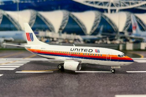 Inflight 1:200 United 737-522 N901UA IF735UA0624 [Width 14 Length 15.5 Height 4.5 cm] 2