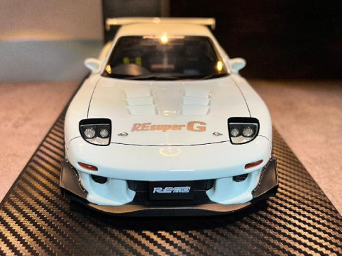 Ignition Model 1:18 Mazda RX-7 (FD3S) RE Amemiya White IG2232