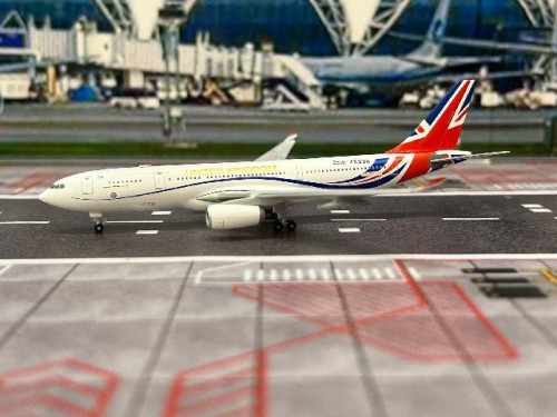 Herpa Wings 1:400 United Kingdom A330 MRTT ZZ336 HW537414 [Width 12 Length 12 Height 3.5 cm]