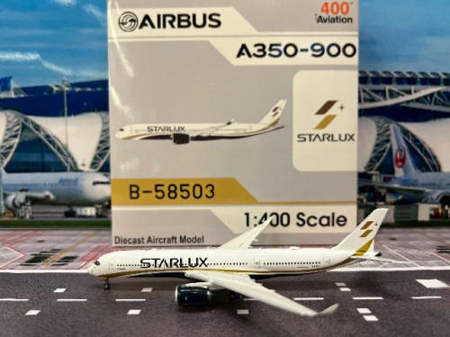 Aviation AV4282 1:400 Starlux A350-941 B-58503 [Width 16 Length 16.5 Height 4 cms]