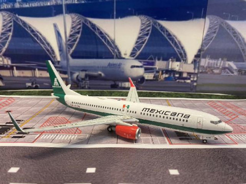 Gemini Jets 1:200 Mexicana 737-800W XA-ASM G21303 [Width 18 Length 18.5 Height 6 cm] 1