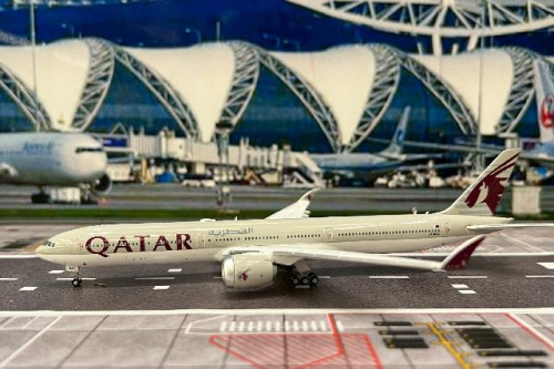 Gemini Jets 1:400 Qatar 1:400 777-9 A7-BKA GJ2278 [Width 16 Length 19.5 Height 4.5 cm] 1