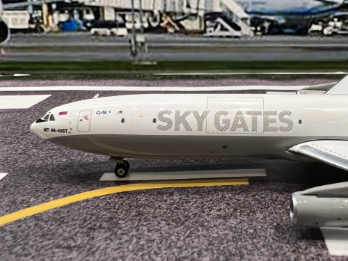 Phoenix 1:400 Sky Gates IL-96-400T RA-96103 PH1936 1
