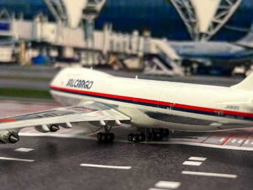 Phoenix 1:400 JAL Cargo 747-200F JA8180 P4615