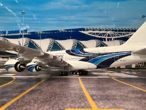 Inflight 1:200 Malaysia Airlines A380 9M-MNC IF380MH0726 [Width 41 Length 38 Height 12 cm] 8