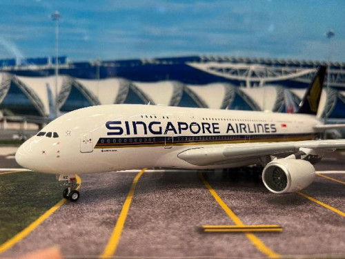 JFOX 1:200 Singapore Airlines A380 9V-SKZ JFA380002 [Width 41 Length 38 Height 12 cm] 1