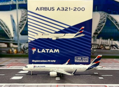 Phoenix 1:400 LaTam A321-200 PT-XPQ PH12045 [Width 9 Length 11 Height 2.5 cm]