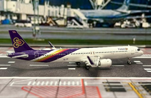 Phoenix 1:400 Thai A321neo HS-TOB PH12060 [Width 9 Length 11 Height 2.5 cm] 4