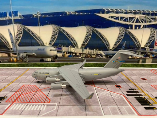 Gemini Jets 1:400 USAF C-17A Globemaster III 06-6168 (Dover Air Force Base) GM143 2