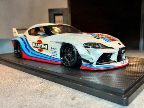 IG2654 1:18 LB-WorksToyota Supra (A90) White/Blue/Red [Width 10 Length 24 Height 7 cms] 1