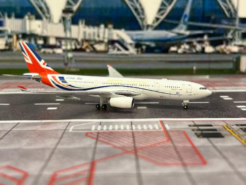 Herpa Wings 1:400 United Kingdom A330 MRTT ZZ336 HW537414 [Width 12 Length 12 Height 3.5 cm] 1