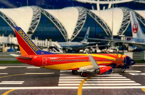 Inflight 1:200 Southwest 737-3H4 N383SW B738383 [Width 14 Length 18.5 Height 5.5 cm] 3