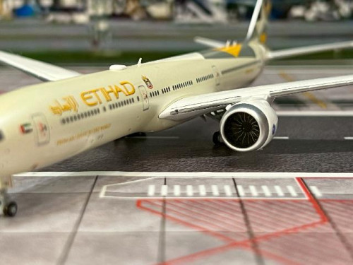 Gemini Jets 1:400 Etihad 777-9 A6-FAA GJ2277 [Width 16.5 Length 19.5 Height 4.5 cm] 7