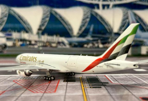 Gemini Jets 1:400 Emirates Sky Cargo 777-200LRF A6-E GJ2382 [Width 16 Length 16 Height 4.5 cm] 8