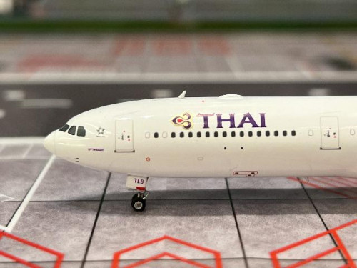 Phoenix 1:400 Thai A340-500 HS-TLB PH12025 [Width 16 Length 17 Height 4 cm] 5