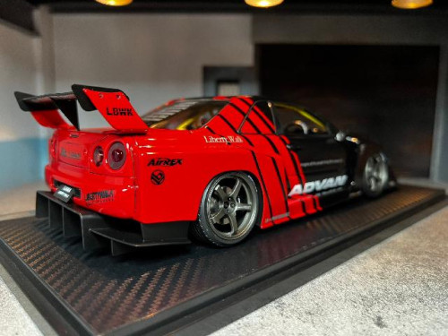 Ignition:IG2703 1:18 LB-ER34 Super Silhouette Skyline Blk/Red [Width 10 Length 27 Height 8 cms] 3