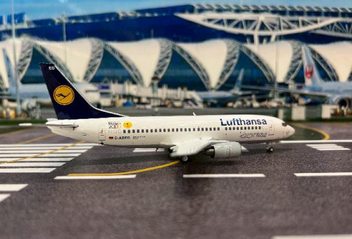 JFox 1:200 Lufthansa 737-300 D-ABED“Berlin 2000”JF7373002 [Width 14 Length 17 Height 5.5 cm] 4