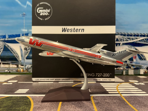 Gemini Jets 1:200 Western 727-200 N2805W ”Bud Light” G2494 [Width 16 Length 23 Height 5 cm]