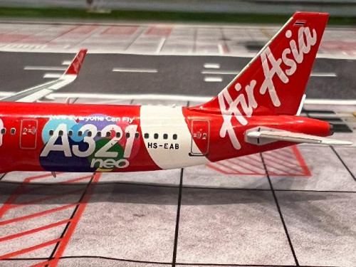 Panda Model 1:400 Thai Air Asia A321-251NX HS-EAB 62453 4