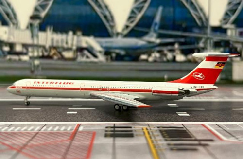 Phoenix 1:400 Interflug IL-62M DM-SEL PH12052 [Width 11 Length 13.5 Height 3 cm] 3