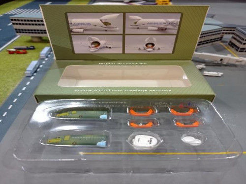 JCGSESETB 1:400 Airbus A320 Front Fuselage Section X 2 3