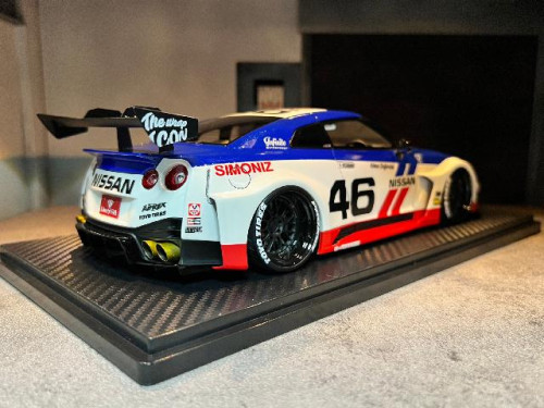 IG2360 1:18 LB-Silhouette Works GT Nissan 35GT-RR Whi/Blu/Red [Width 10 Length 25 Height 7 3