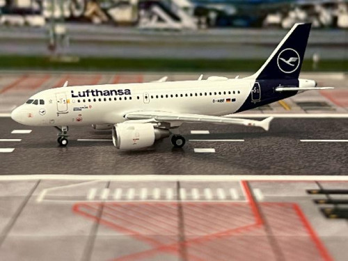 Gemini Jets 1:400 Lufthansa A319-100 D-AIBF GJ2022 [Width 8.5 Length 8.5 Height 3 cm] 1