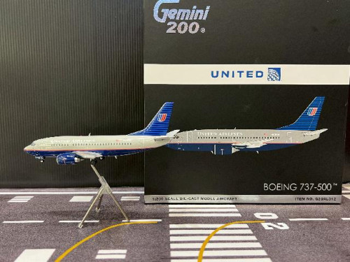 Gemini Jets 1:200 United 737-500 N936UA G2312 [Width 14 Length 15.5 Height 4.5 cm]