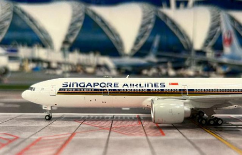 JC Wings 1:400 Singapore 777-300ER 9V-SWZ EW477W010 [Width 16 Length 18 Height 5 cm] 5
