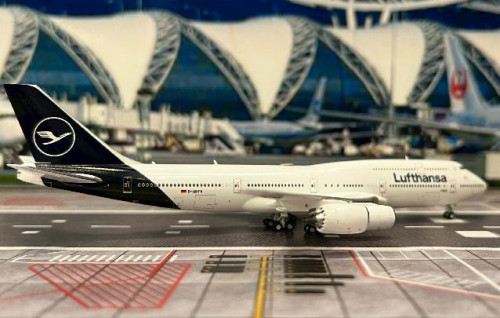 Gemini Jets 1:400 Lufthansa 747-8 D-ABYA GJ2209 [Width 18 Length 18.5 Height 4.5 cm] 4