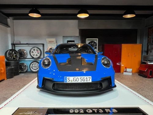 Ivy 1:18 Porsche 911 GT3 RS Shark Blue/Red IV18065BR [Width 11 Length 26 Height 7 cm] 6