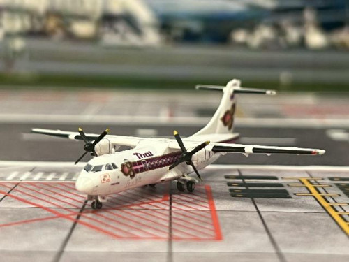 JC Wings 1:400 Thai Airways ATR 42-320 HS-TRK LH4238 [Width 6 Length 6 Height 1.5 cm] 4