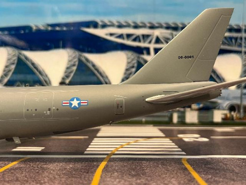 Inflight 1:200 USAF Boeing YAL-1A (747-4G4F) #00-0001 IFAL1USAF001 [Width 32.5 Length 36 Height 10 c 6