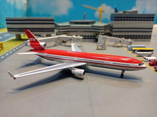 Phoenix 1:400 LTU MD-11 D-AERW PH1874 [Width 12 Length 15 Height 4.5 cm] 1