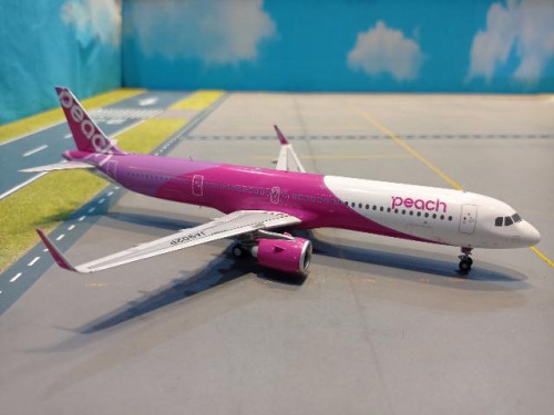 JCWing EW221N015 1:200 Peach A321NEO JA902P [Width 17.5 Length 22 Height 6 cms] 1